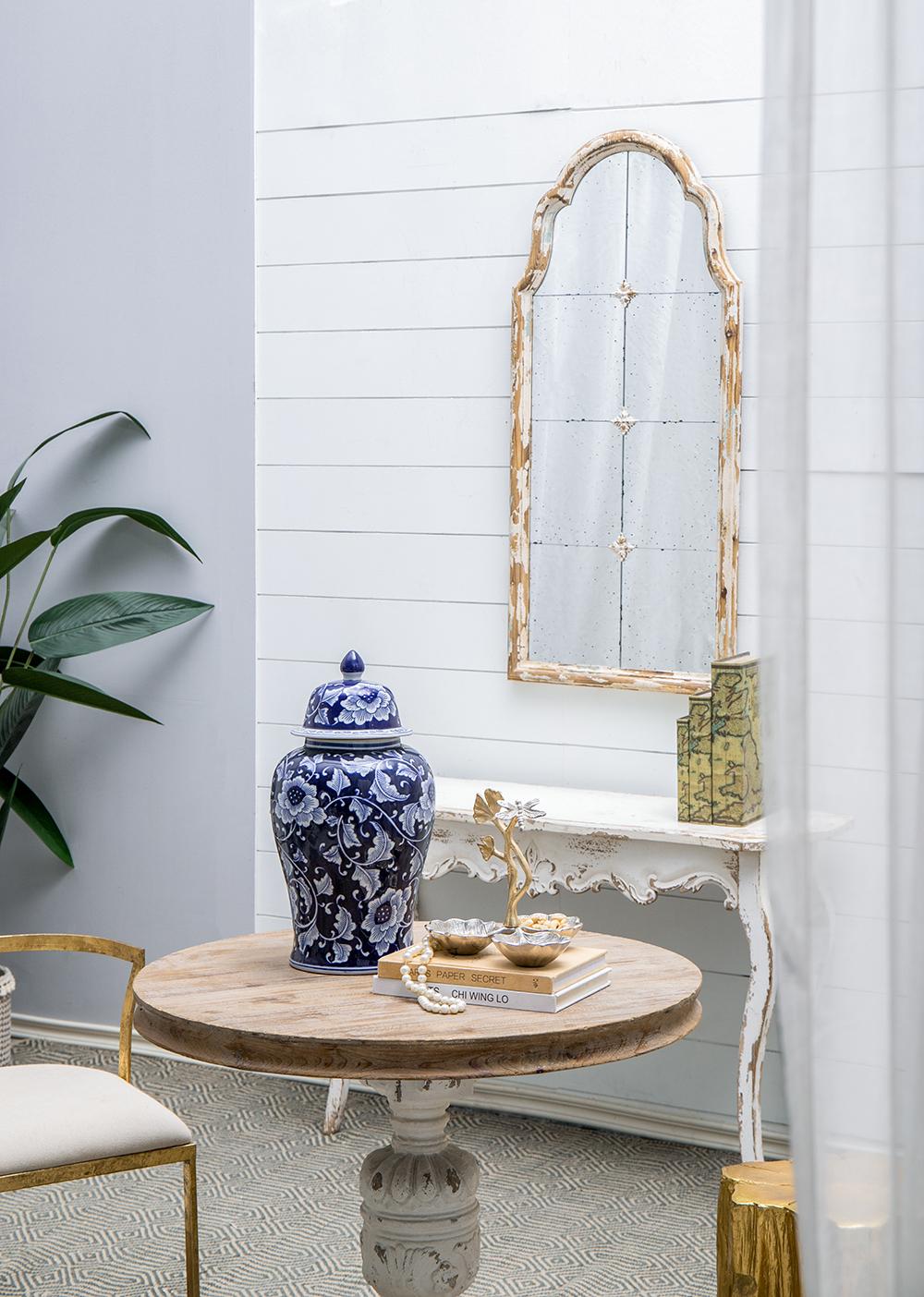 9.5x9.5x18" Porcelain Decorative Ginger Jar, photo 9 of 10