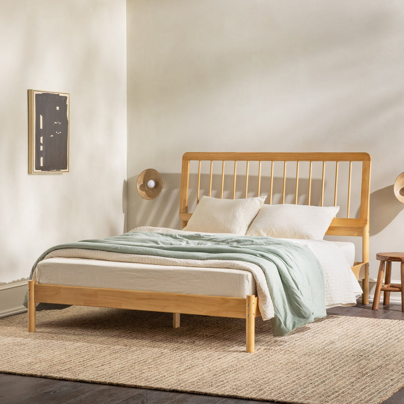 Cama Mid-Century Modern Solid Wood Spindle Bedframe