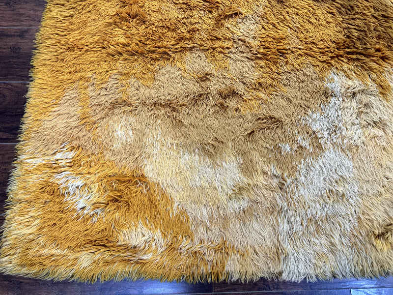 Rya Shag Rug 4.6 x 6, Shades of Yellow, Mid Century Vintage Carpet