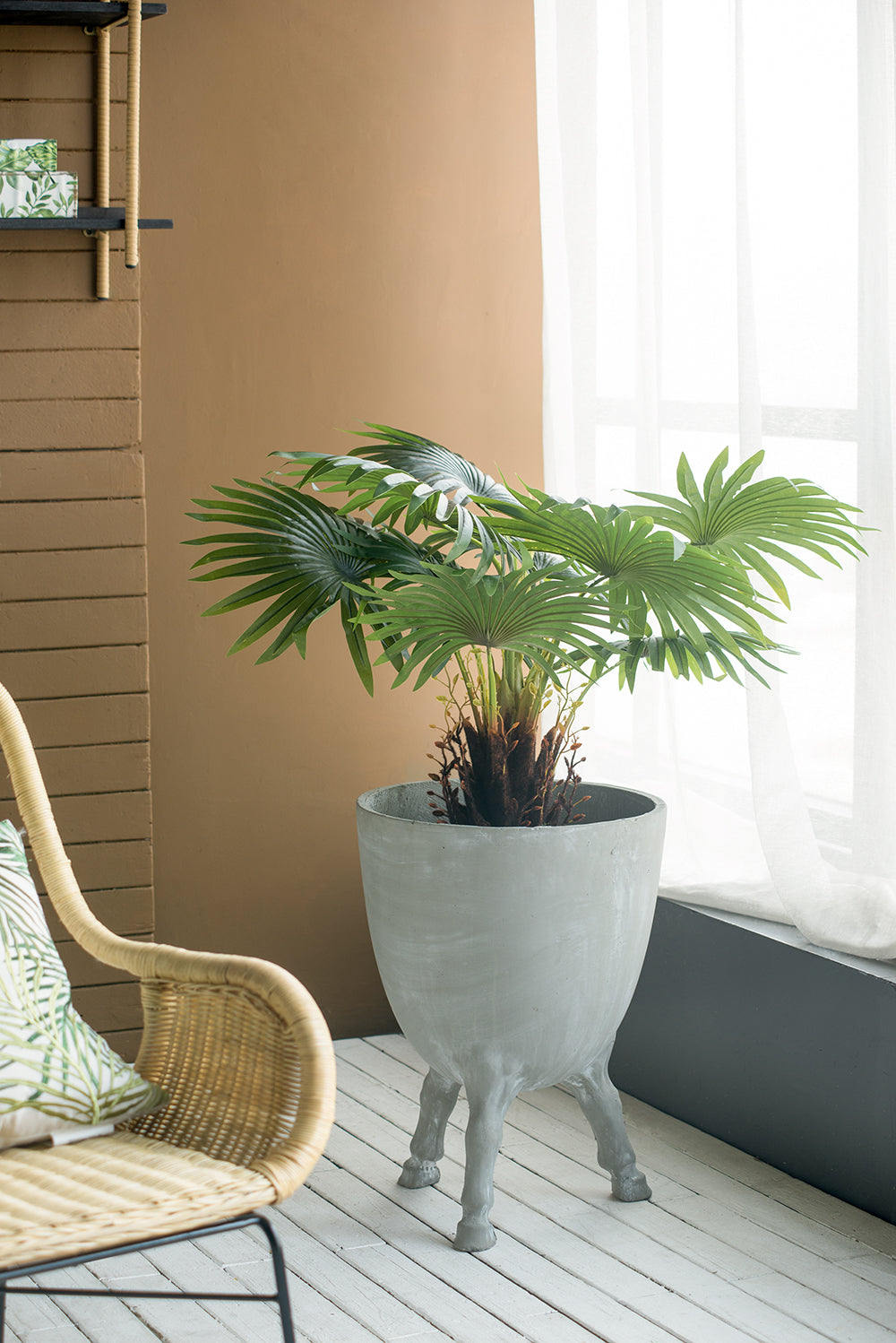 D16x22" Planter with Legs, photo 10 of 10