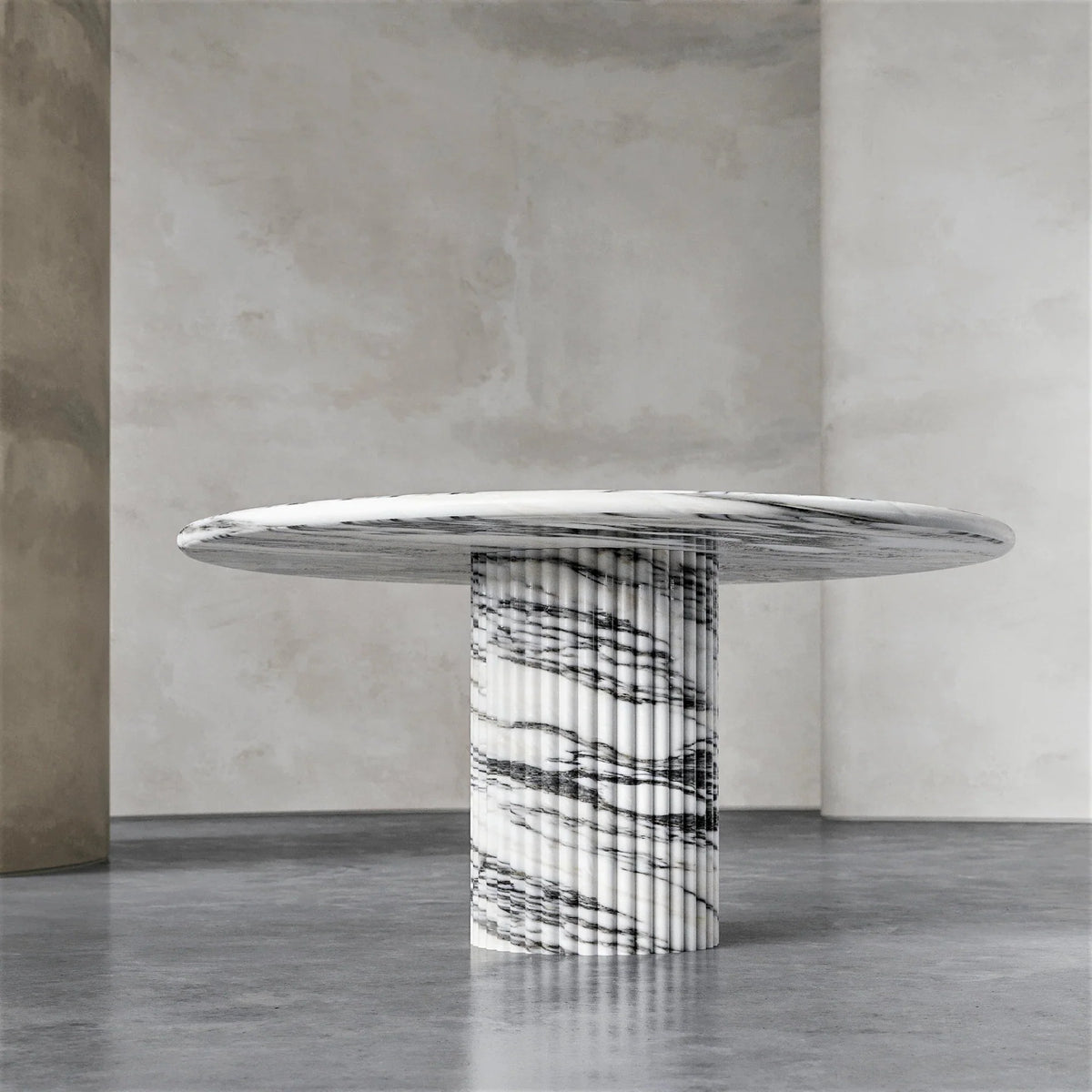 Elisa Petit Round Dining Table, photo 14 of 15