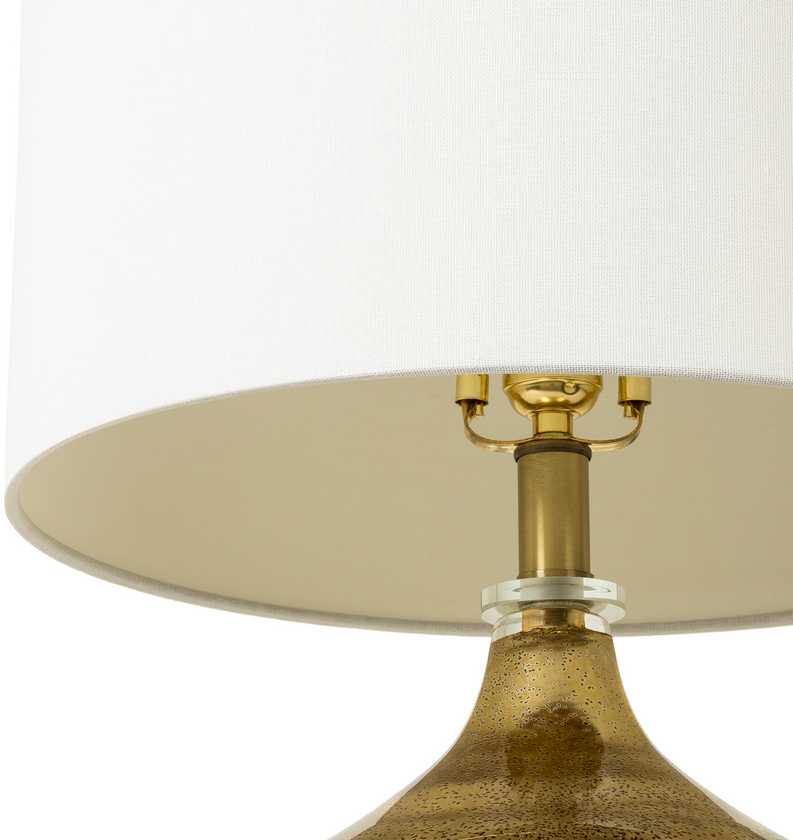 Wartmannstetten Traditional Table Lamp