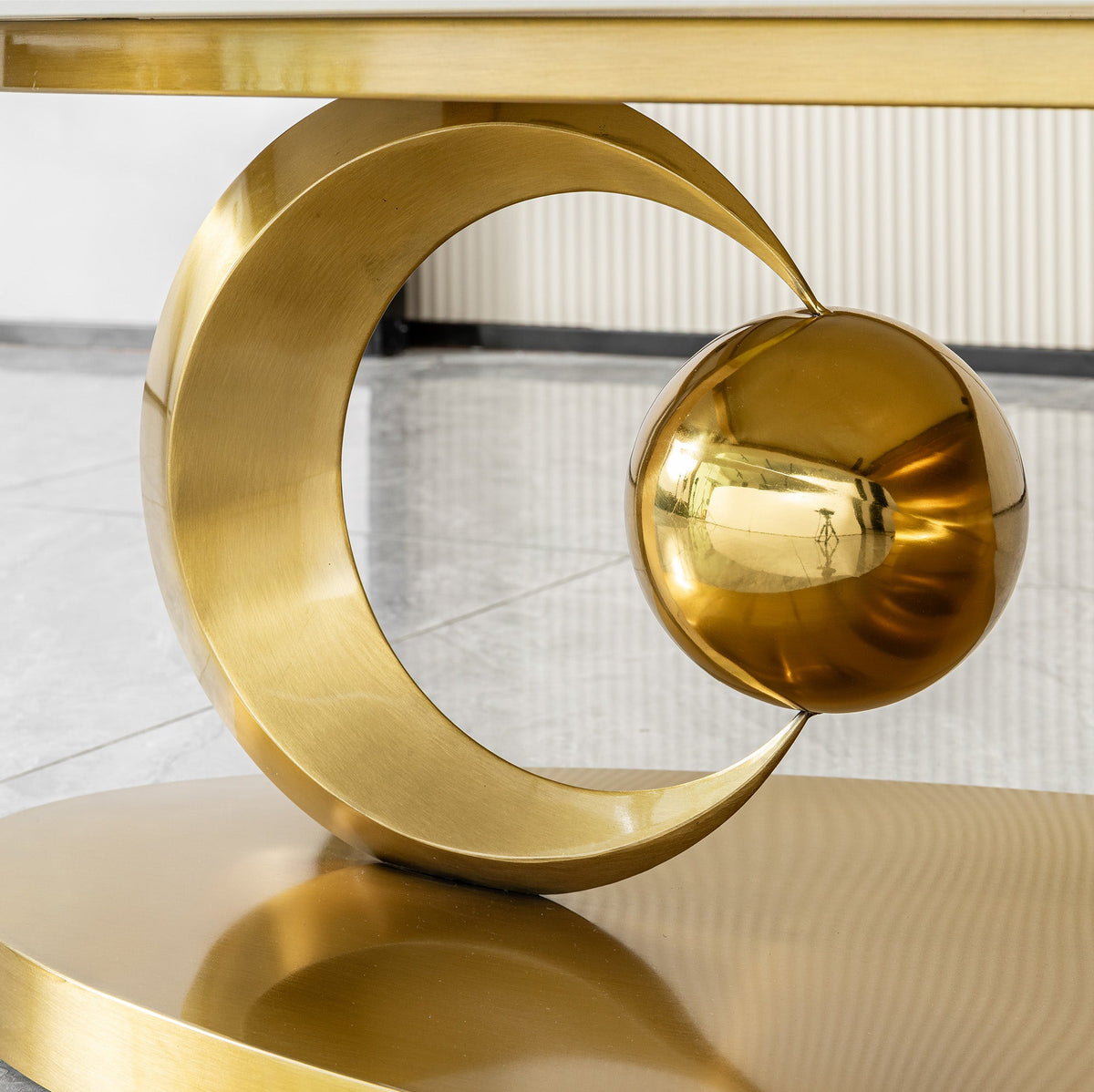 Polished Table, photo 9 of 10