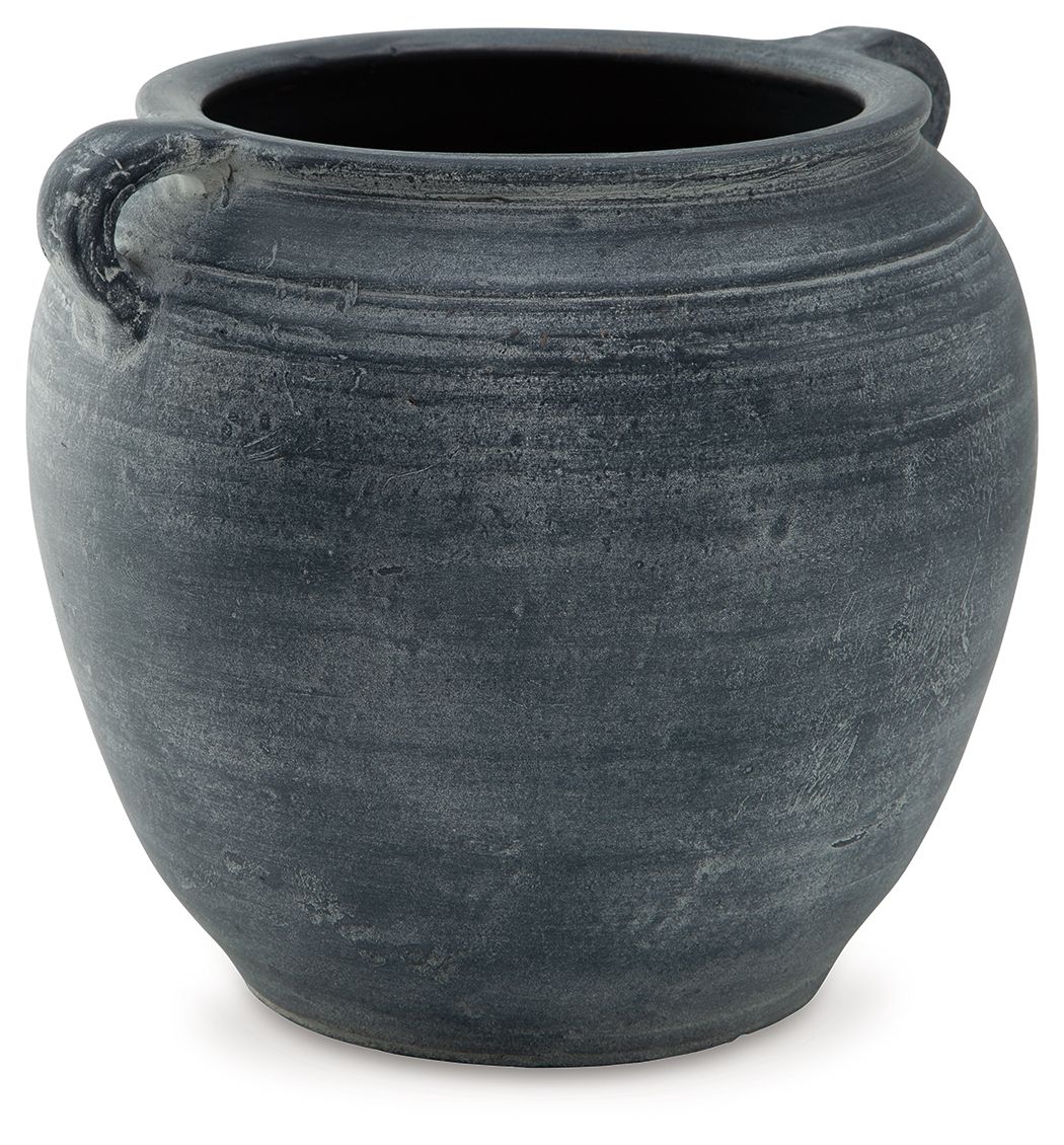 Meadie - 9" Vase, photo 14 of 15