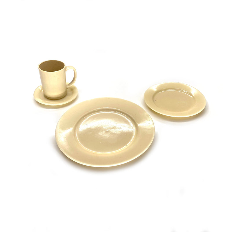 SMASHProps Breakaway 4 Piece Place Setting
