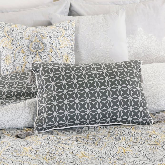 Floral Jacquard Modern Creame Comforter