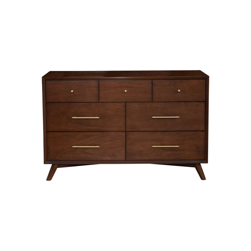 Flynn Dresser, Walnut