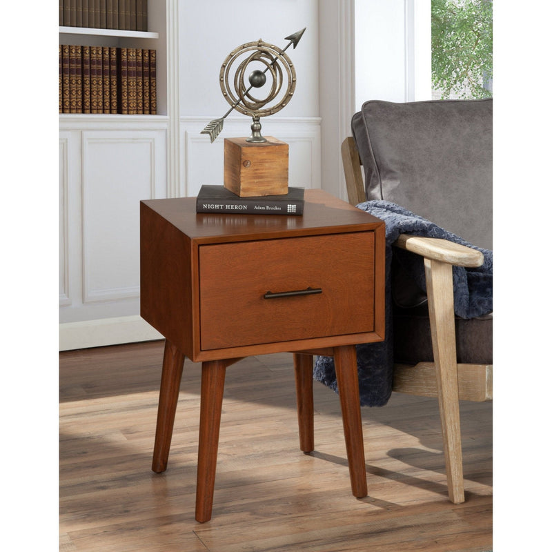 Flynn End Table, Chestnut