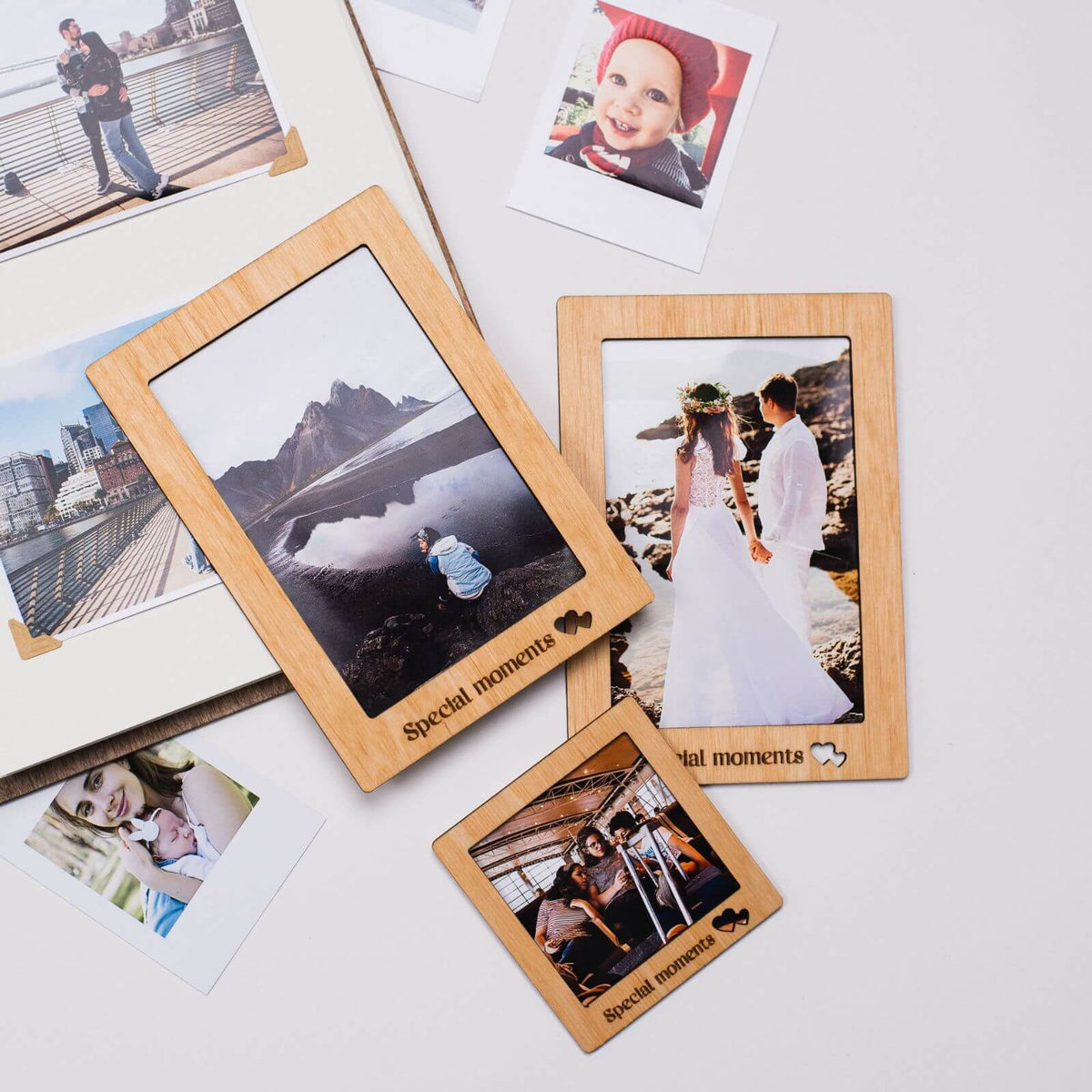 Bundle: 9 Photo Frames, Flags and Airplanes Pins, photo 2 of 5