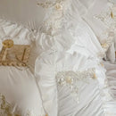 GobekUsa French Rose Flowers Lace Wedding Bedding Set with Ruffles