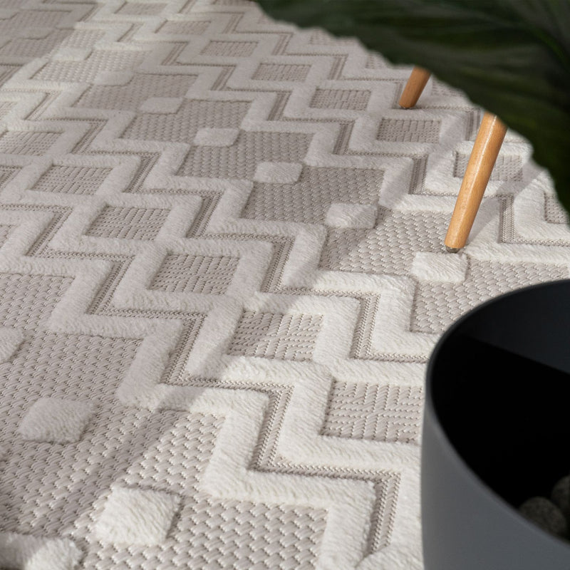 Indoor Outdoor Rug Livorno Geometric Trellis Pattern In Cream