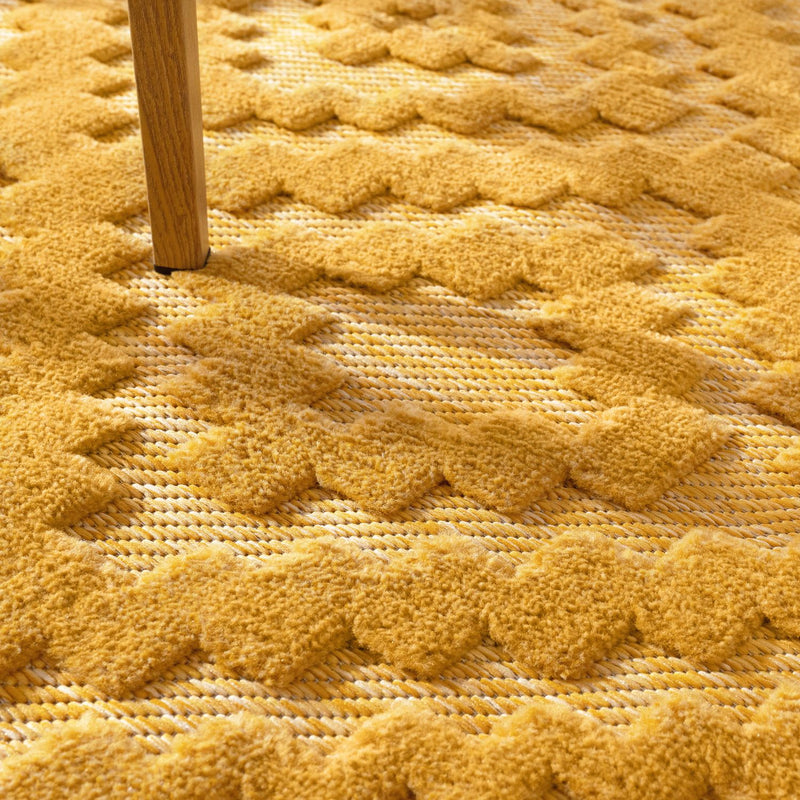 Indoor Outdoor Rug Livorno Trellis High-Low Pattern In Yellow