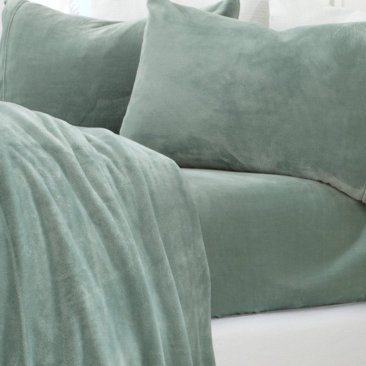 Solid Plush Sheet - Velvet Luxe Collection, photo 2 of 53