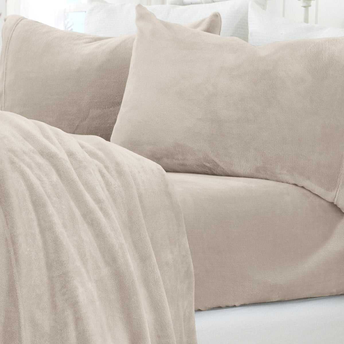 Solid Plush Sheet - Velvet Luxe Collection, photo 20 of 53