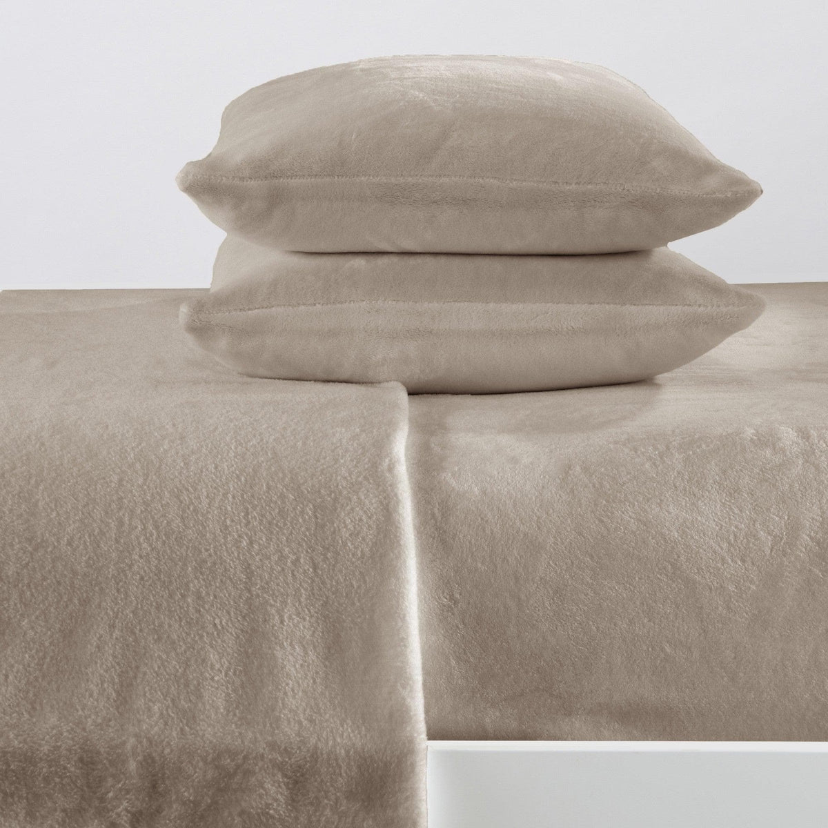 Solid Plush Sheet - Velvet Luxe Collection, photo 7 of 53