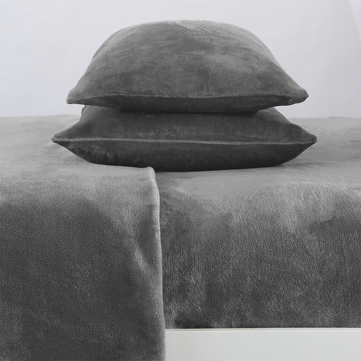 Solid Plush Sheet - Velvet Luxe Collection, photo 46 of 53