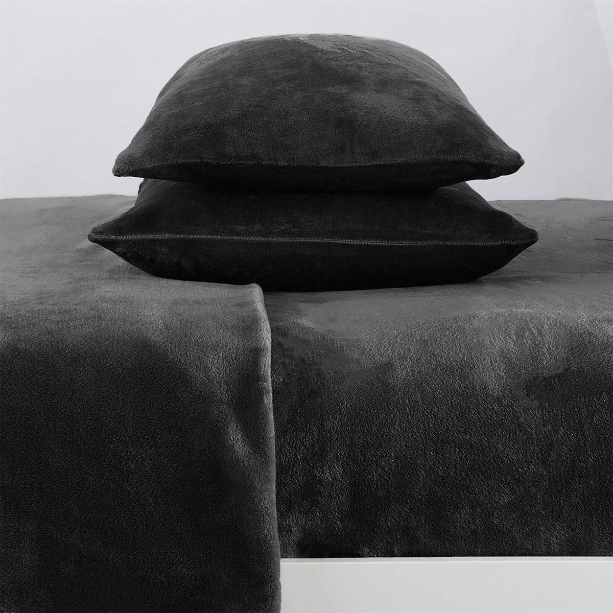 Solid Plush Sheet - Velvet Luxe Collection, photo 47 of 53