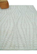 Hand carved Ivory Traditional Geometrical Pattern Hand Knotted 7.10x9.8 Wool Area Rug