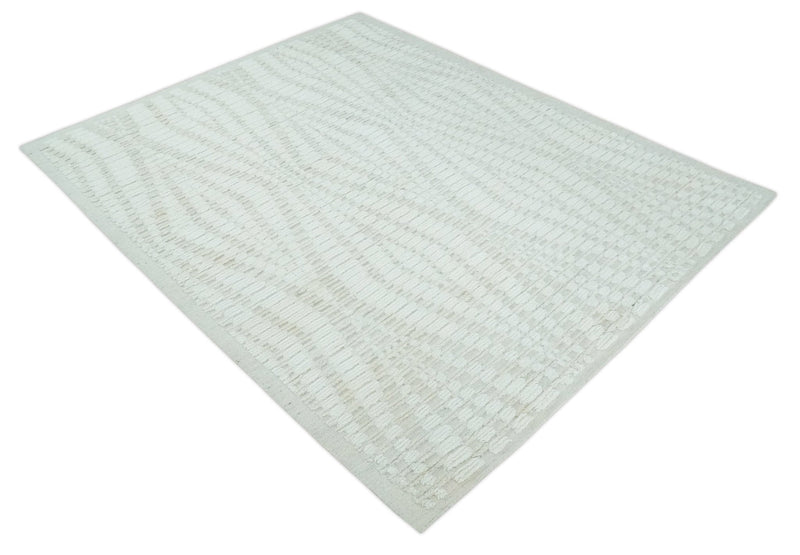 Hand carved Ivory Traditional Geometrical Pattern Hand Knotted 7.10x9.8 Wool Area Rug