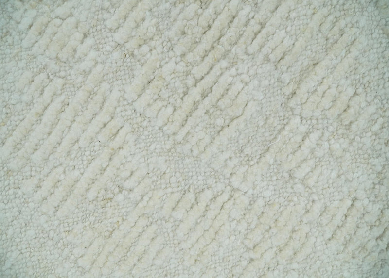 Hand carved Ivory Traditional Hand Knotted 8x10 high low Wool Area Rug