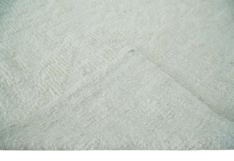 Hand carved Ivory Traditional Hand Knotted 8x10 high low Wool Area Rug
