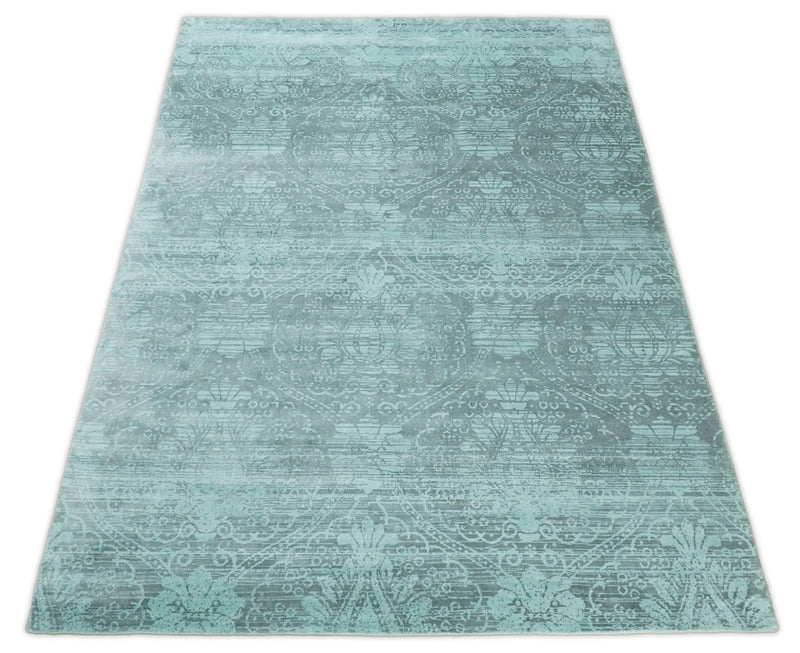 Handmade 6.8x9.10 Floral Blue Turquois Blended Wool and Bamboo Silk Area Rug