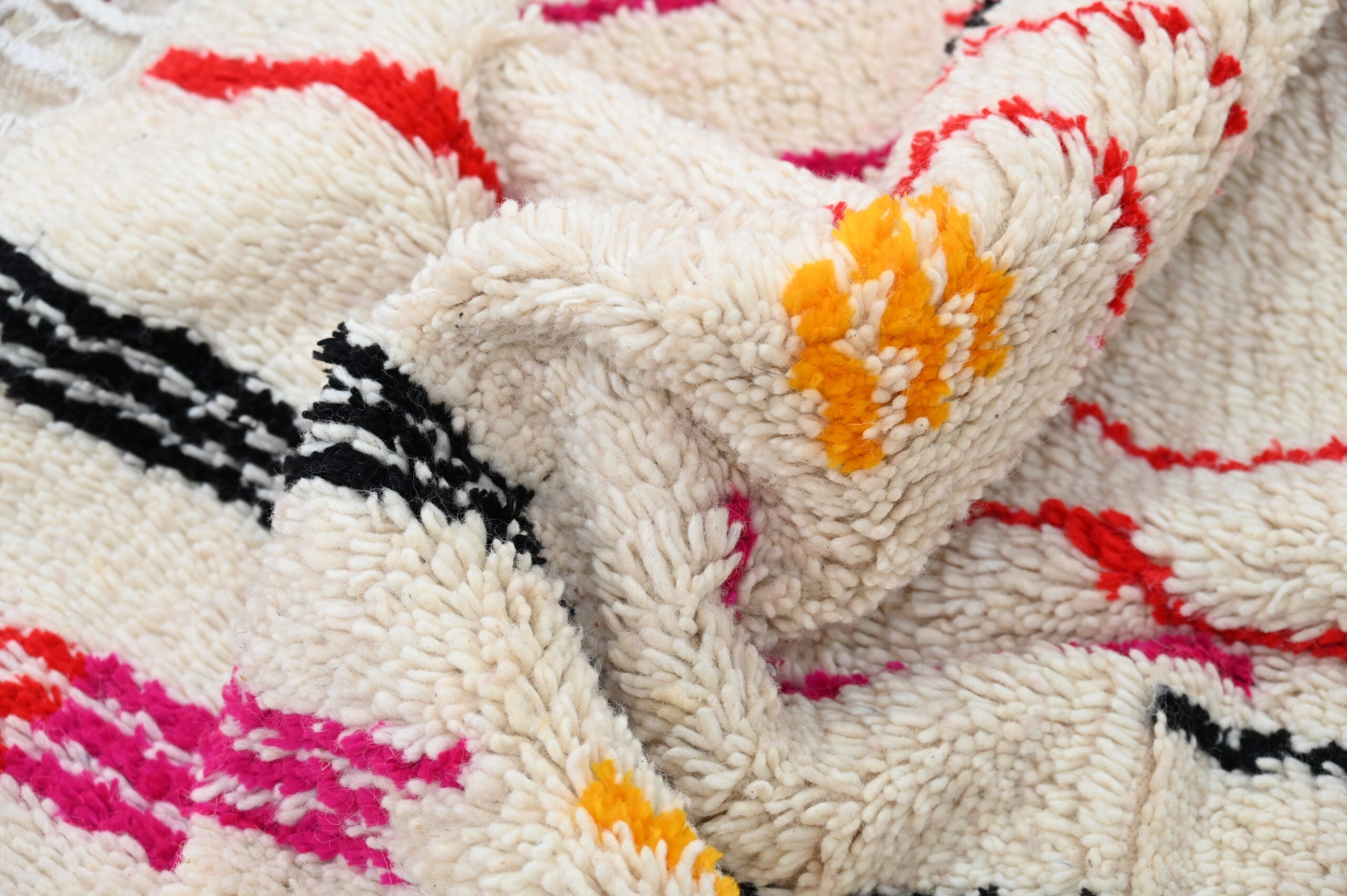 Handmade Moroccan Azilal Rug - 253x144 cm