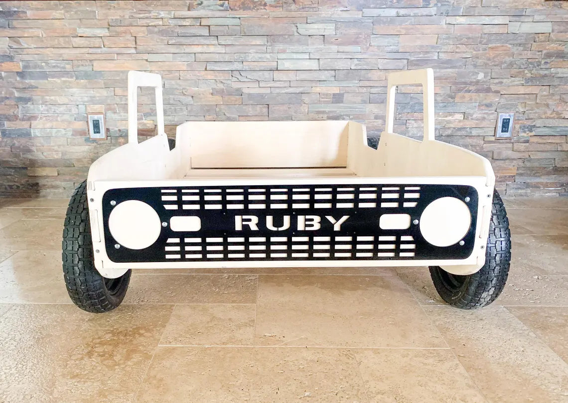CAM V1- Bronco Bed With Real Wheels + Acrylic Grille, photo 4 of 8