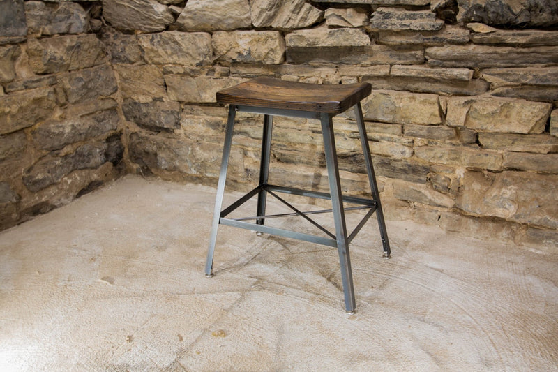 Set of 4 Saddle Stools, Reclaimed Wood Bar Stools, Counter Height Stools, Industrial Metal Stools, Sleek Bar Stools, Vintage style