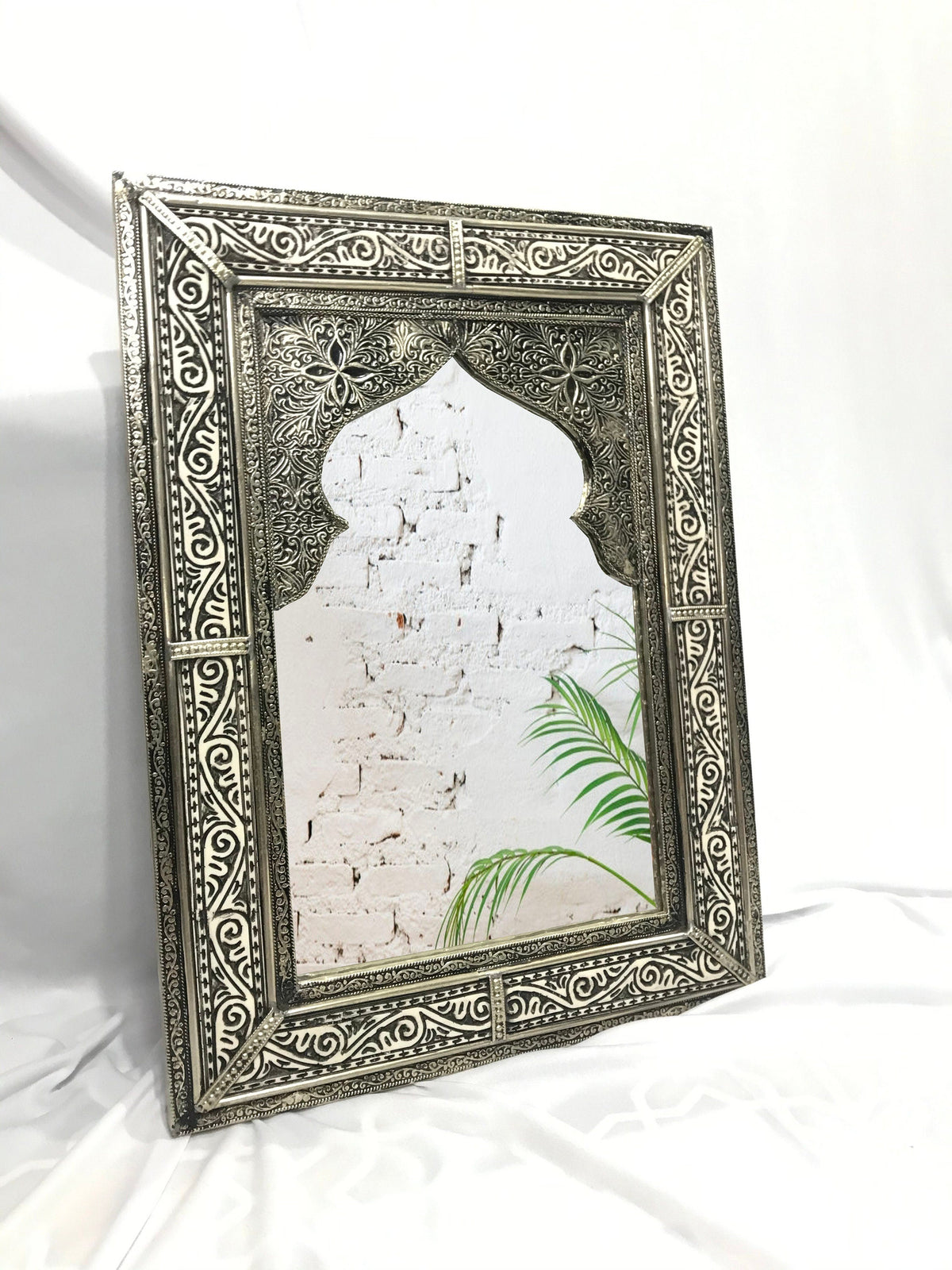 Handmade Carved Moroccan Wall Mirror, photo 6 of 10