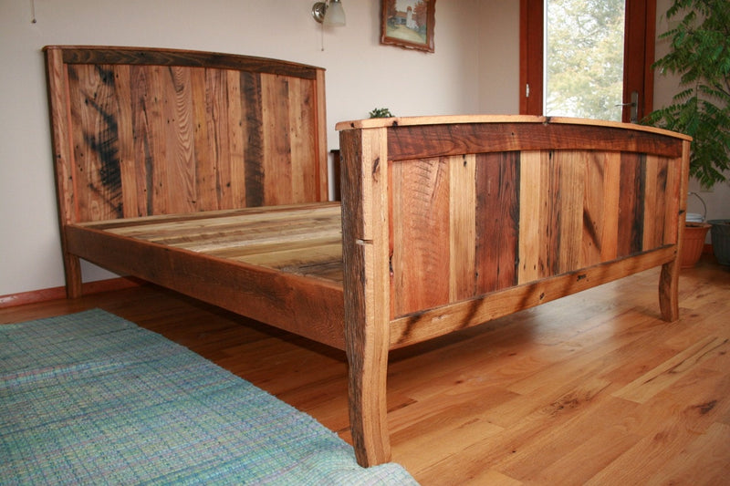 Cozy Country  Reclaimed Wood Bed Frame, Rustic Bed Frame King, Solid Wood Bed Frame, Chestnut Platform Bed ,Reclaimed Wood Platform Bed