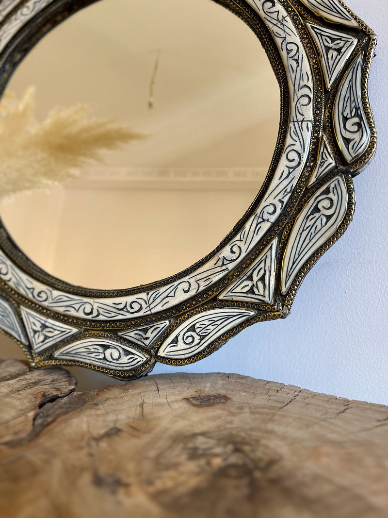 Moroccan Mirror - White Bone Inlay Round Mirror