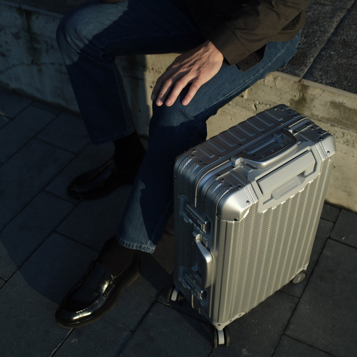 TREVA Aluminum Suitcase Silver, photo 21 of 25