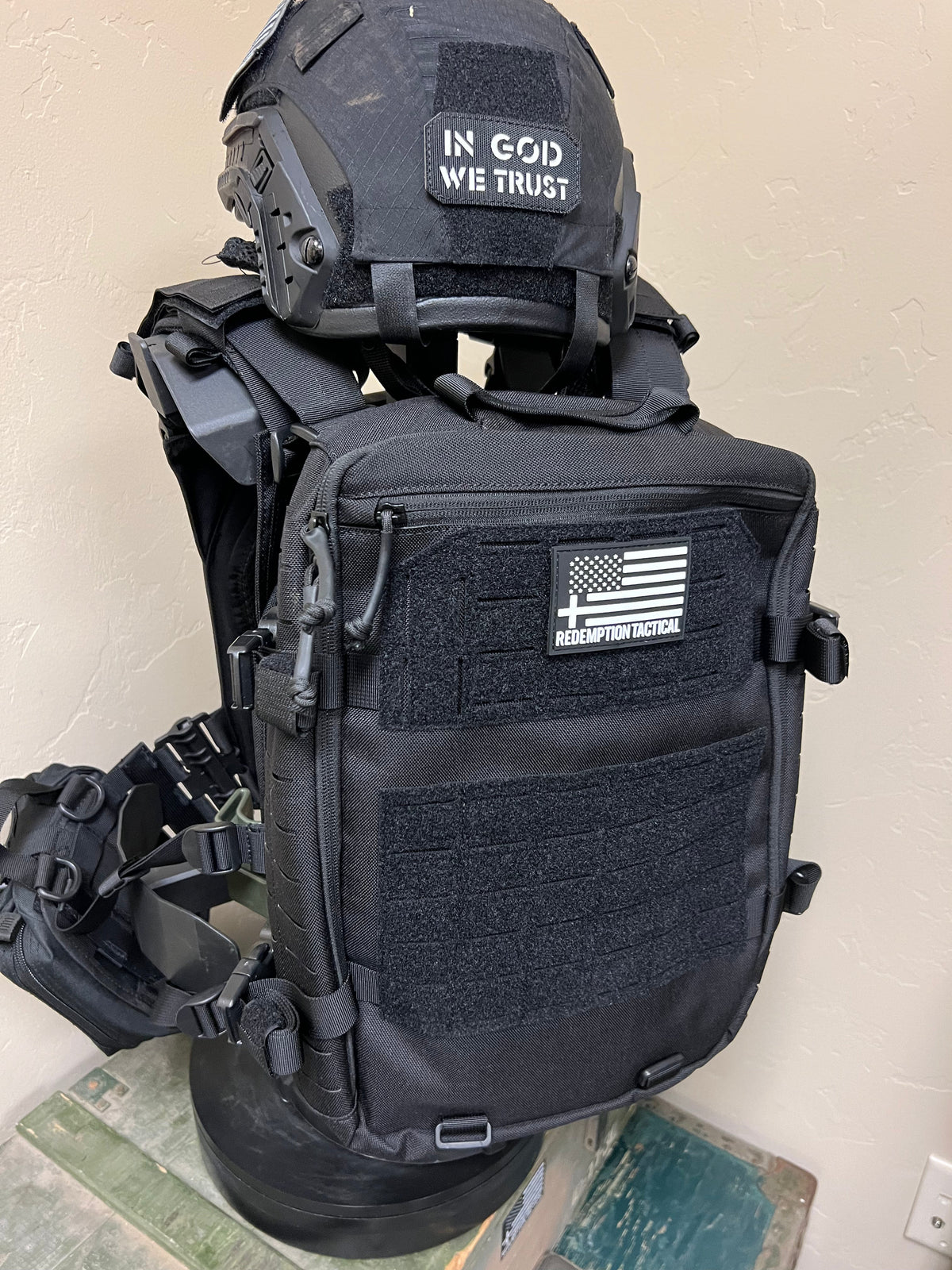 FULL KIT COMBO Crusader 2.0 XL Armor COMBO PACKAGE LIGHTWEIGHT LEVEL IV (2) 10x13.5 Front/Back Plates, Plate Carrier Bag, Medic Pouch, photo 4 of 17