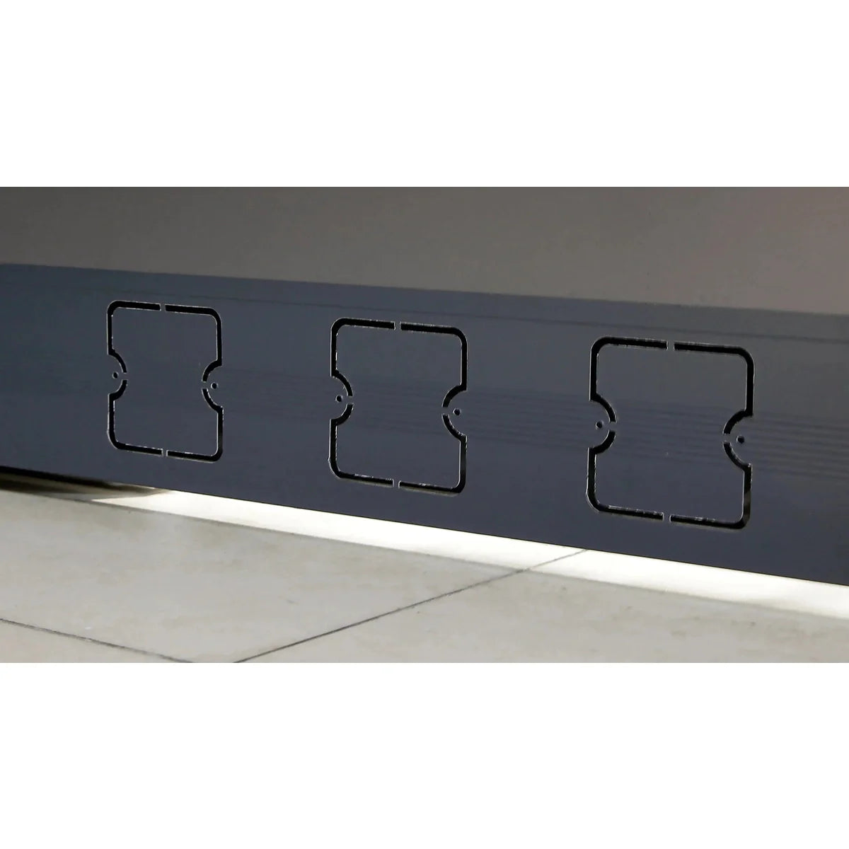 Keaton · L-Shaped Cubicle Workstation, close-up of the surface