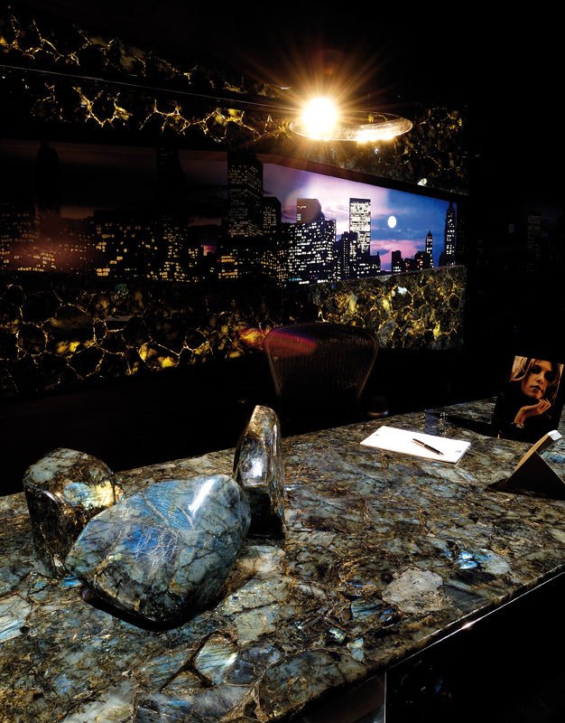 Labradorite Gemstone