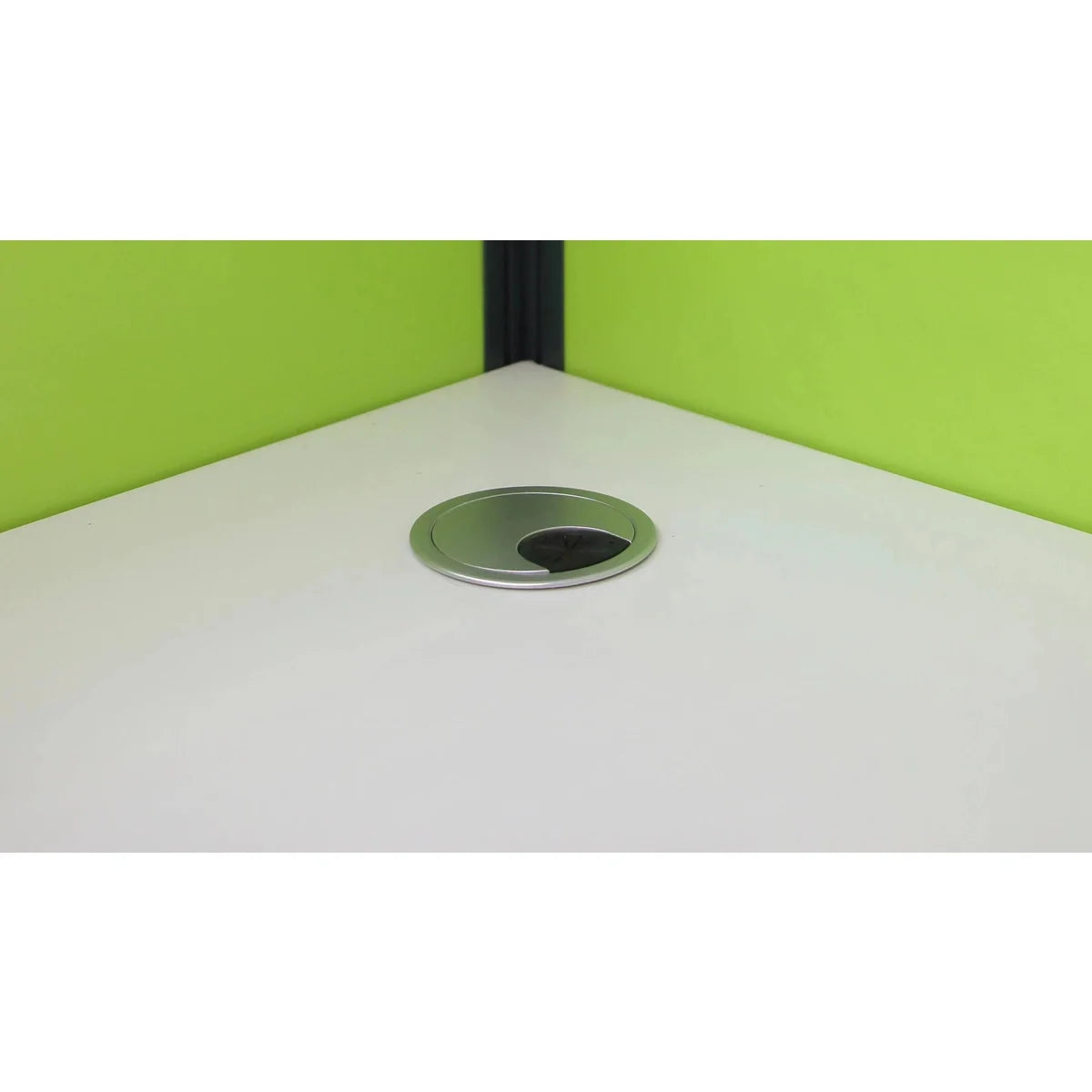 Leona · L-Shaped Cubicle Workstation, photo 13 of 17
