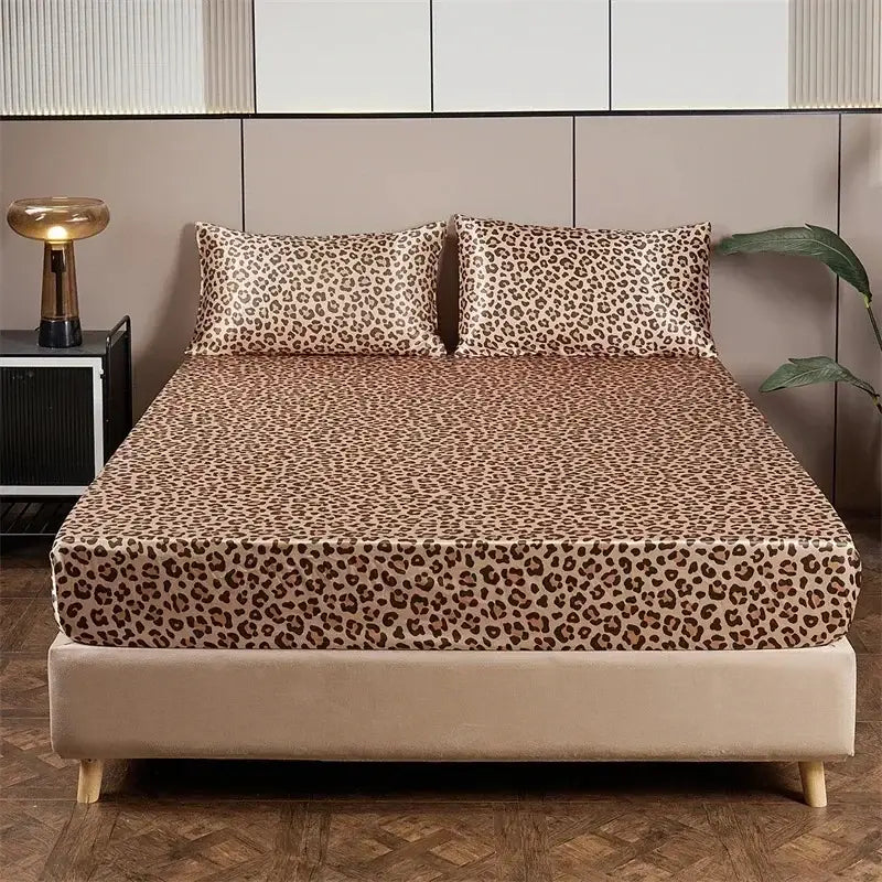GobekUsa Leopard Print Satin Bedsheet Set King & Queen Sizes, photo 2 of 8