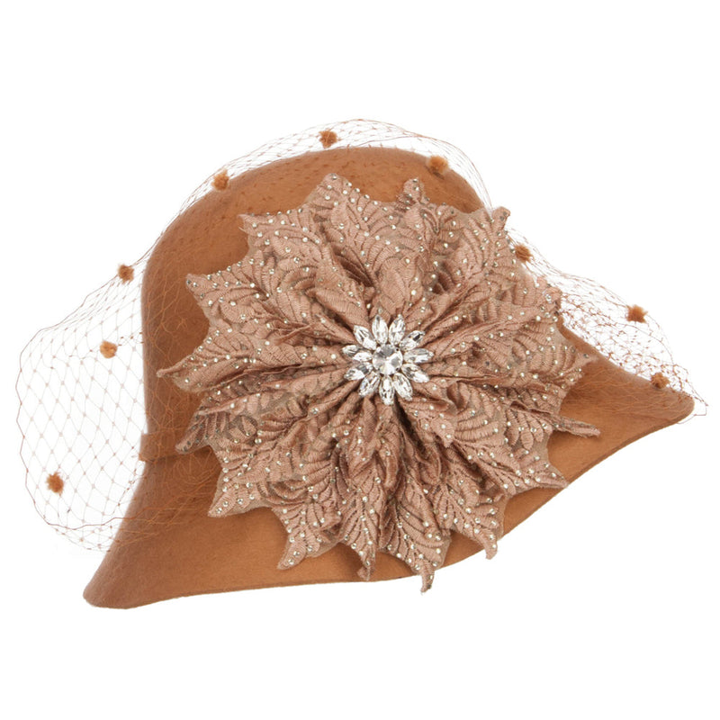Flower Crystal Net Pom Wool Cloche