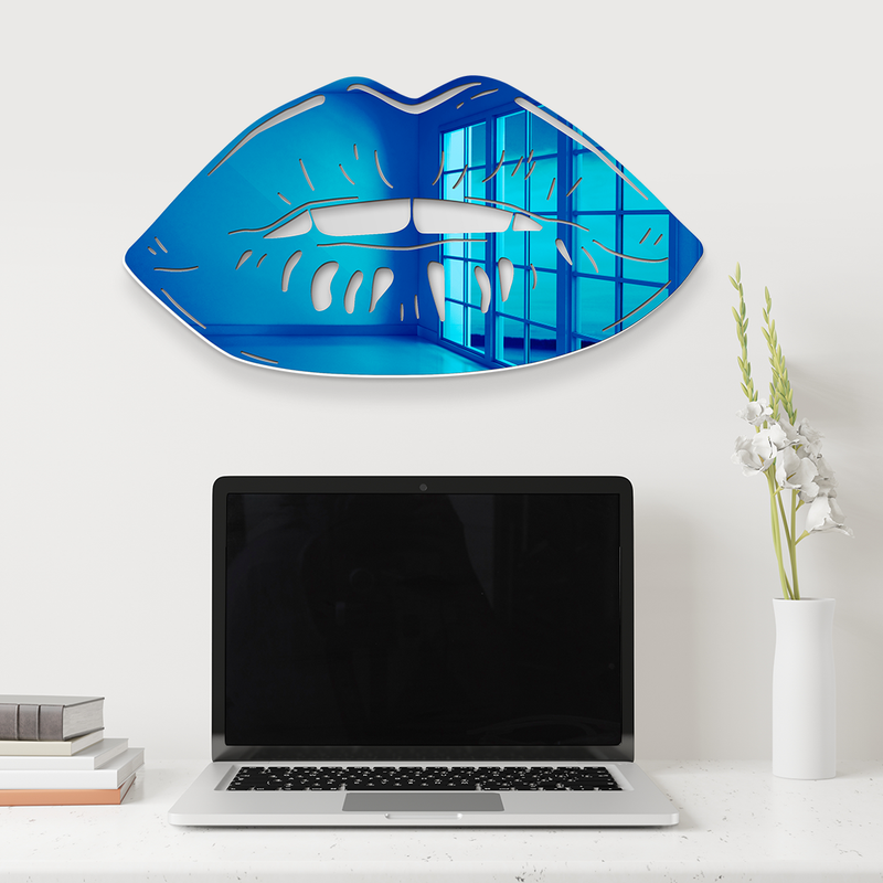 Lips Mirror Decor