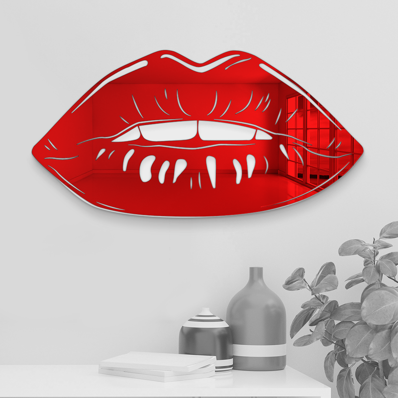 Lips Mirror Decor