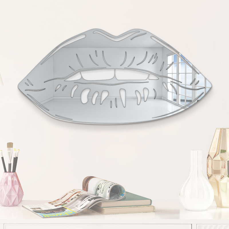 Lips Mirror Decor