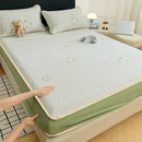 GobekUsa Little Bear Jacquard Cooling Mat: Soft, Breathable, & Durable Bed Cover