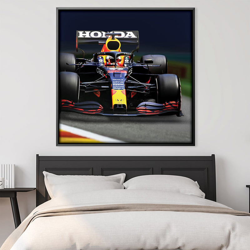 Mach F1 Canvas