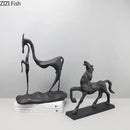 GobekUsa Cast Iron Horse Sculpture Modern Desk Decor Minimalist Room Artistic Craft Figurine