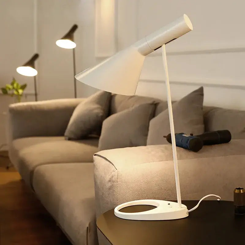 GobekUsa Industrial Iron Table Lamp for Bedroom Decor and Lighting, photo 3 of 10