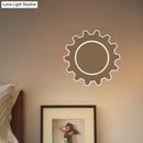 GobekUsa Minimalistic LED Wall Sconce: Acrylic Black/White Finish, Warm/White Light