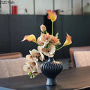 GobekUsa Heart Shape Ceramic Vase for Minimalist Floral Arrangements