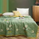 GobekUsa Daisy Print Quilted Summer Quilt Set in Soft Breathable Fabric