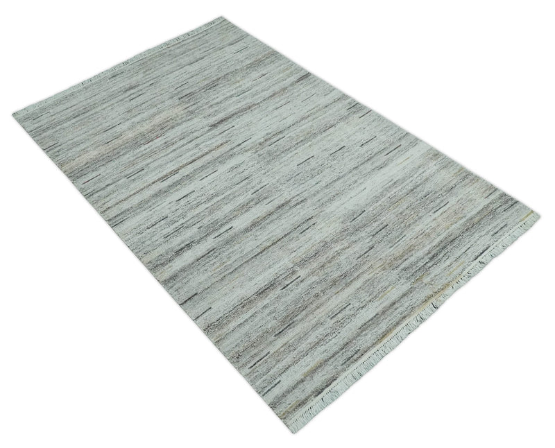 Modern Abstract Silver, Gray and Charcoal Dari 5x8 Pet yarn Area Rug